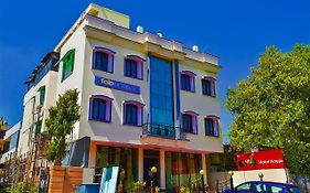 Hotel Anuja Jaipur 3*